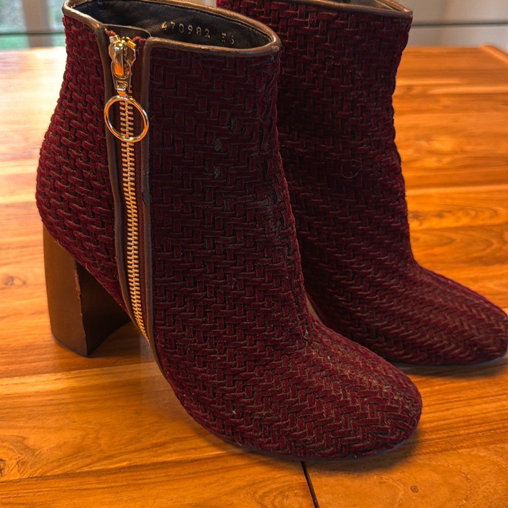 Stella McCartney woven fabric side zip booties  Size 6 Good condition